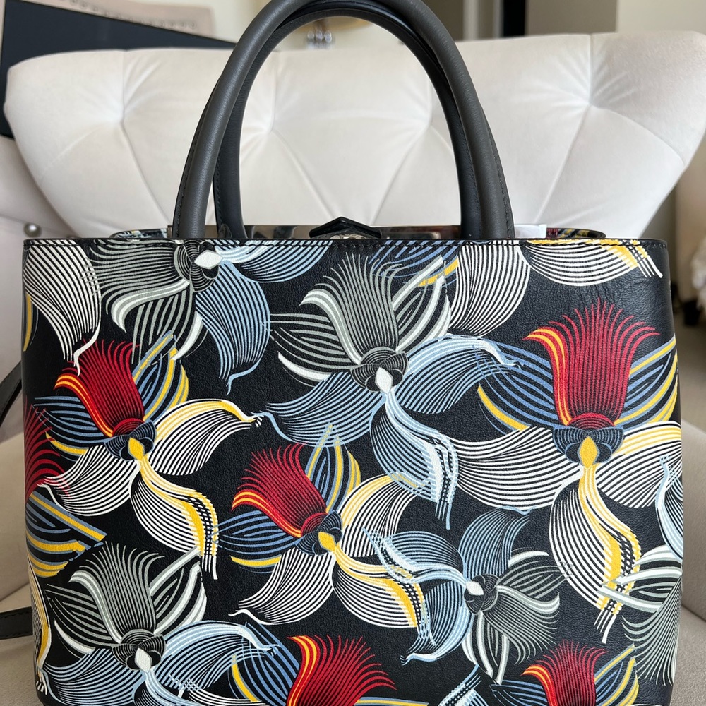 Rare Fendi runway 2jour Bag - Picture 7 of 13